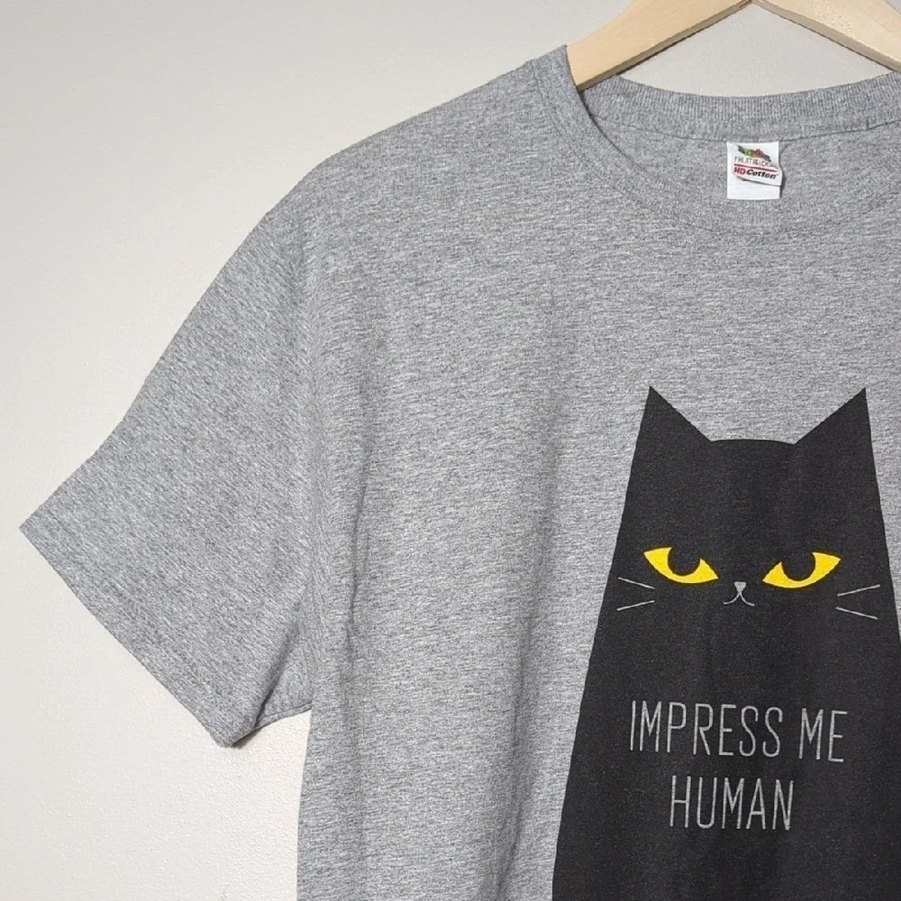 Fruit of the Loom Cotton Gray Novelty T-Shirt Unisex Medium Black Cat Impress Me